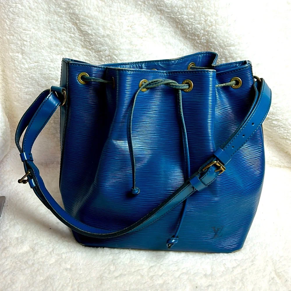 Beautiful Louis Vuitton Noé Bucket & Drawstring Bag Blue Epi Leather - Picture 1 of 12